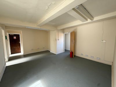 9 Haydock Street, Warrington, Trade Counter / Warehouse To Let - 6.jpg