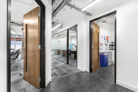 Fourth Floor, 15 Northburgh Street, London, Office To Let - 86_24085.JPG