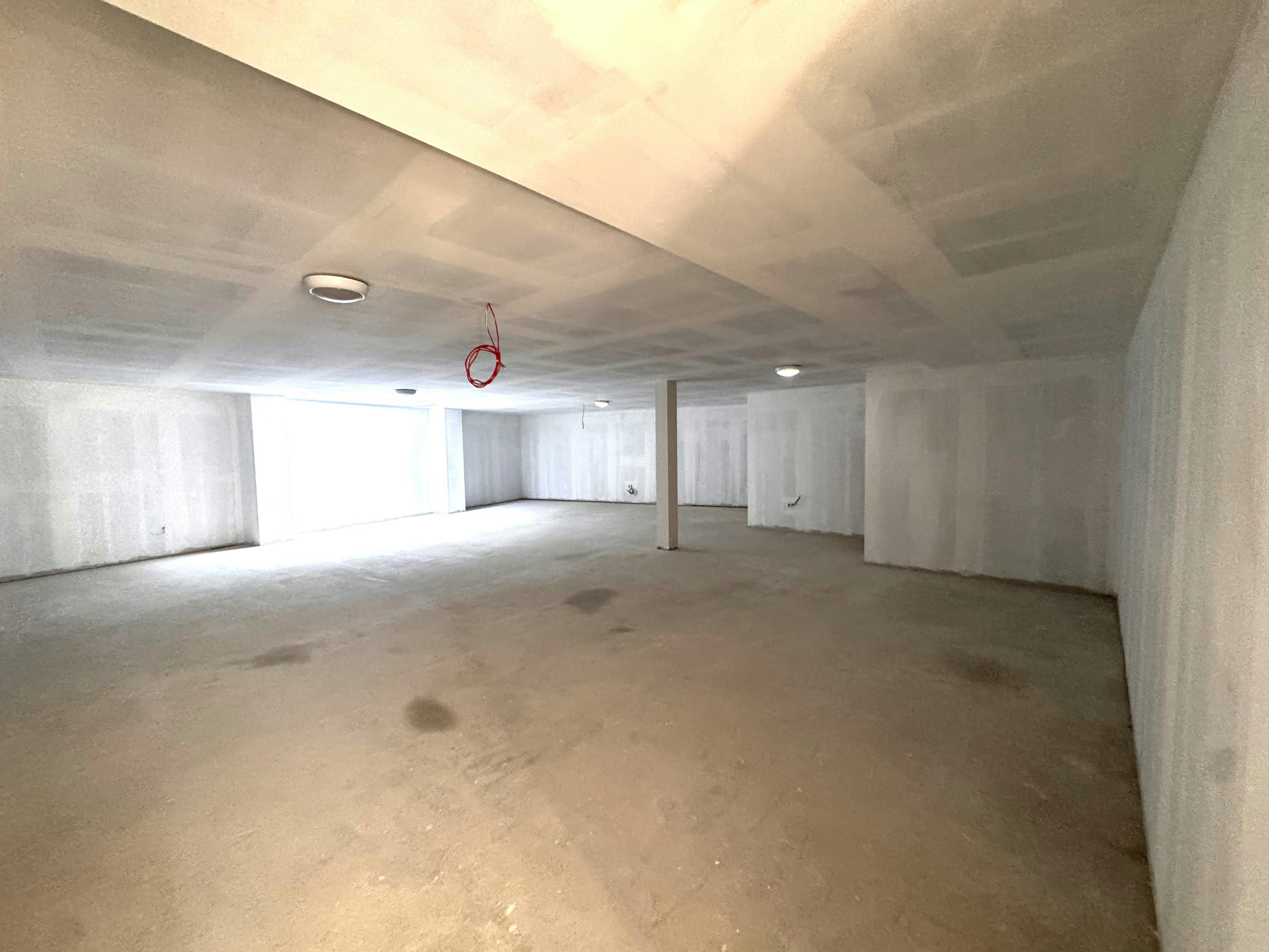 Unit 3 Mann's House, 101 High Street, Cranleigh, Office / Other / Retail To Let - IMG_1375.jpeg