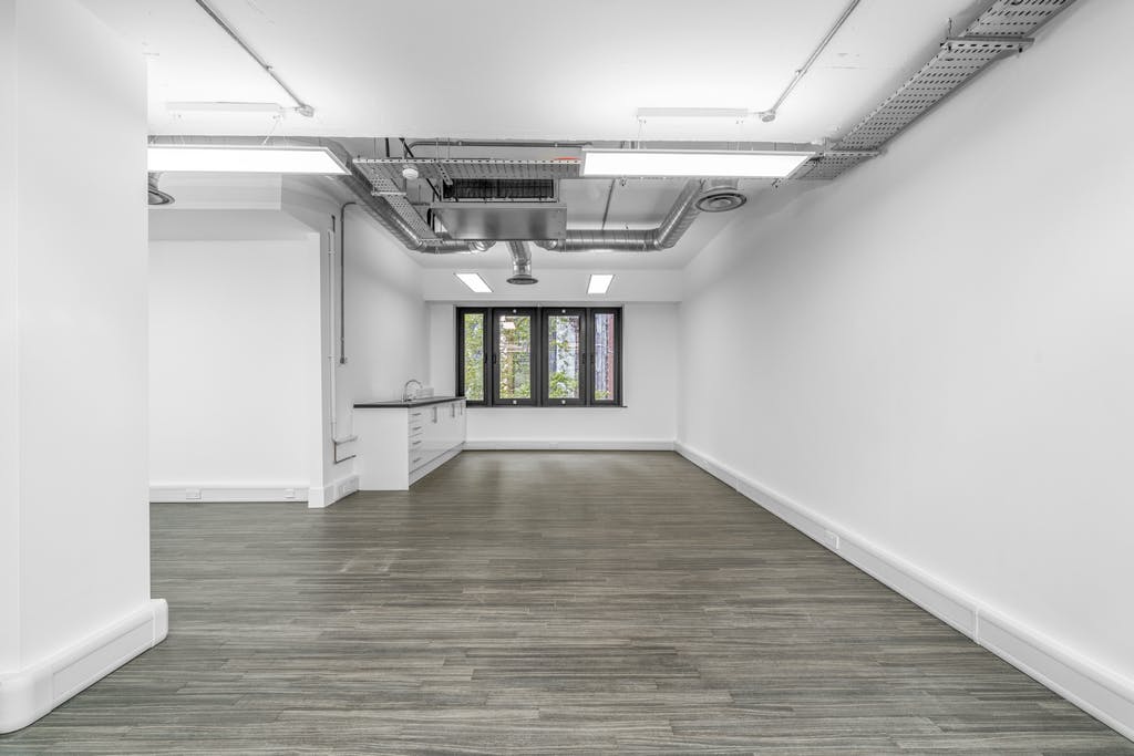 42-44 Bishopsgate, London, Offices To Let - 2.jpg