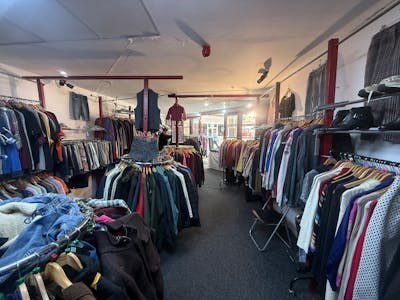 5 Market Place, Burgess Hill, Retail / High Street Retail / Retail - In Town / Shopping Centre To Let - IMG_9466.jpeg