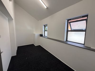 29 Piccadilly, Stoke-on-Trent, Retail To Let / For Sale - IMG_2113.JPG