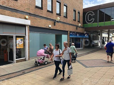 3 Spencer Court, Corby, Retail To Let - Front