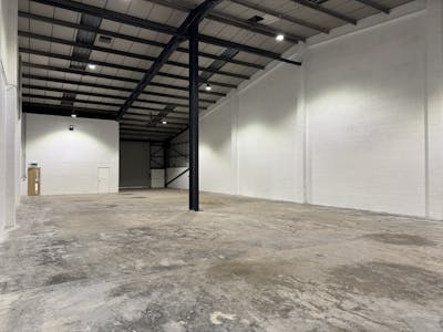 Unit 3, Molly Millars Bridge, Wokingham, Industrial / Warehouse To Let - Warehouse