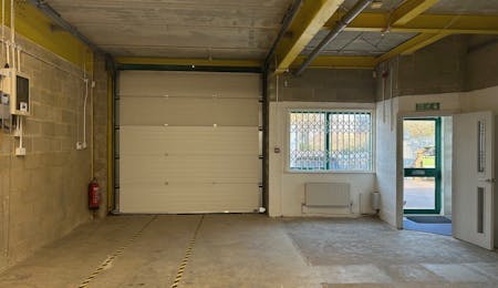 Unit 1, Brickfields Industrial Park, Bracknell, Industrial/Logistics To Let - ea3e84611b98b151bb05ebb427e907bb-10.jpg