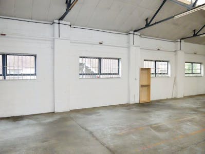 52 Vanguard Way, Southend-on-Sea, Industrial To Let - 2cada5dd-P1010396.JPG