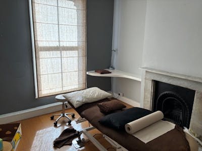 52 Stoke Newington Church Street, Stoke Newington, Retail To Let - 4.jpg