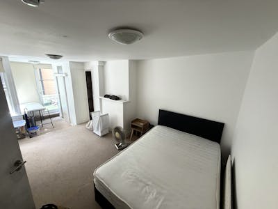 Mixed-Use Fitzrovia Property, 89 Charlotte Street, London, Mixed Use / Residential / Retail For Sale - IMG_1070.jpg