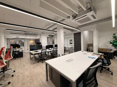 116 - 118 Hackney Road, London, Leisure To Let - WhatsApp Image 2026-10-20 at 11.32.02.jpeg