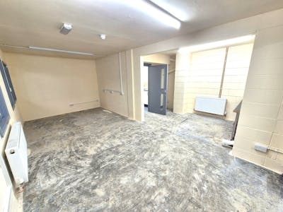 Unit 4, Woodpecker House, Brookfield Industrial Estate, Glossop, Industrial/Logistics To Let / For Sale - 20250728_095223.jpg