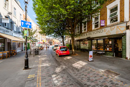146 Battersea High Street, London, Leisure Lease Assignment - Battersea High St 146 - Low Res 3.jpg