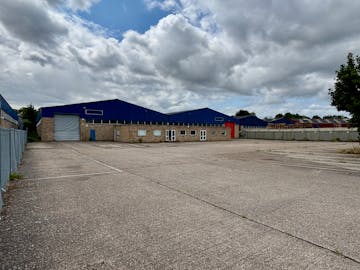 Units 11 and 12 Albone Way, Biggleswade, SG18 8BN