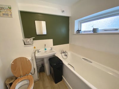 47-47a High Street South, Dunstable, Investment - Residential / Investment - Retail & Leisure / Mixed Use / Retail / High Street Retail / Retail - In Town For Sale - IMG_1982.JPG