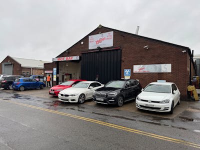 3 Galleymead Road, Colnbrook, Industrial / Warehouse To Let - Front aspect