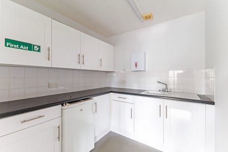 DB Marine Building, Ferry Lane, Cookham on Thames, Office To Let - 95149_D B Marine Cookham Bridge 17.jpg