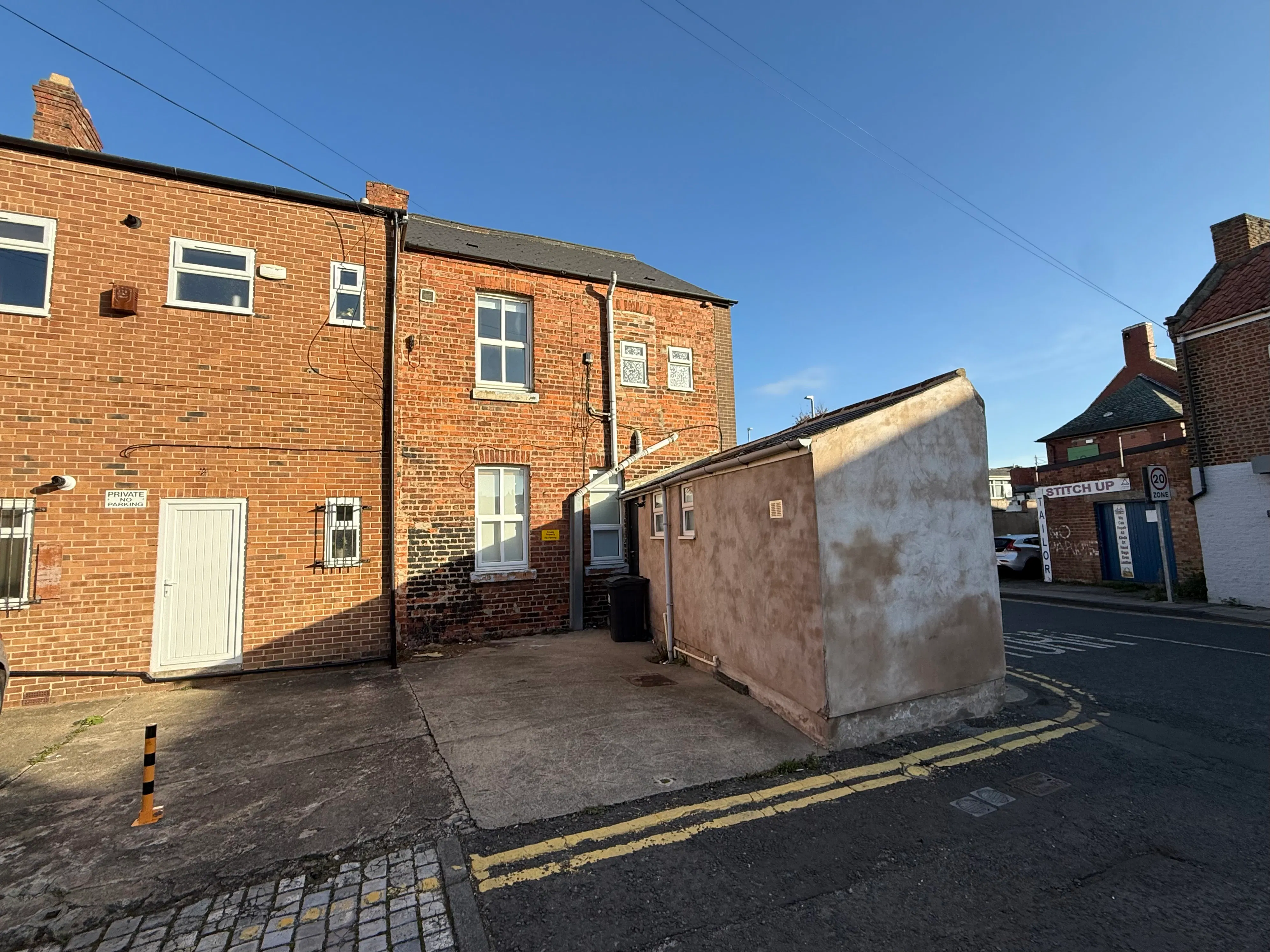 3-3A Duke Street, Darlington, Offices / Retail To Let - IMG_2852.jpeg