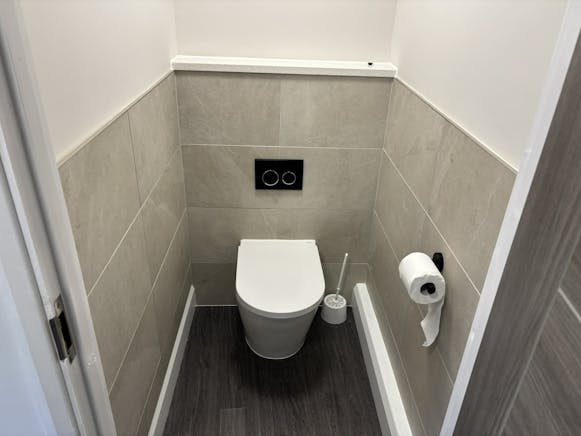 The Lodge, Moor Hall, Maidenhead, Offices To Let - IMG_7045.JPEG