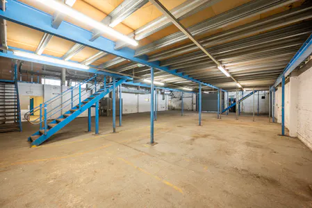 375 Bath Road, Slough, Industrial / Trade Counter To Let - w24.jpg