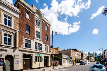 128 Hoxton Street & 17 Stanway Street, London, Leisure To Let - Hoxton St 128 - Low Res 2.jpg