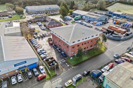 Glien House, Carmarthen, Business Park / Office To Let - GlienHouse20110052.jpg