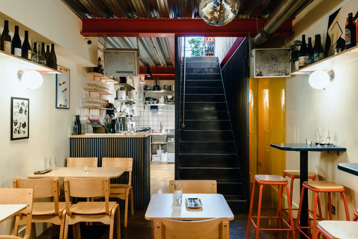 250 Bethnal Green Road, London, Bar / Cafe (A1) Lease Assignment - internal 2.jpg