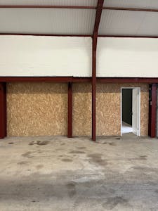 11 Silcock Street, Warrington, Workshops To Let - Silcock Street Int 3.jpg
