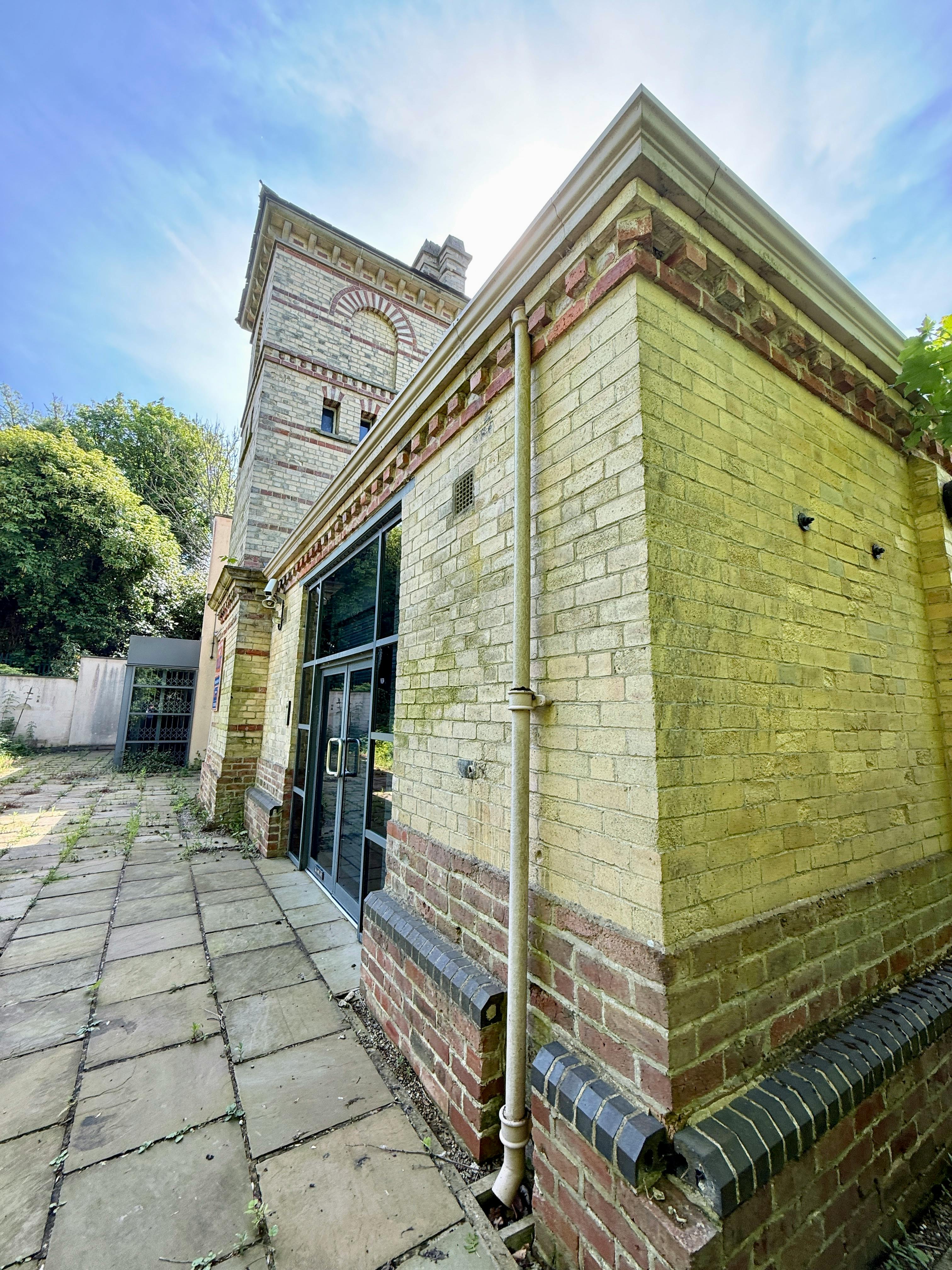Nicholson House, Elmete Hall, Leeds, Office To Let - IMG_7160.jpg