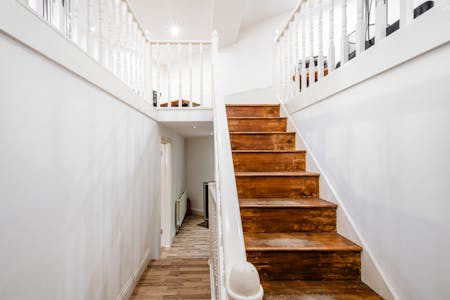 Bst Mezzanine & Ground Fl., 5 Fairchild Place, London, Office To Let - Fairchild Pl 5  7.jpg