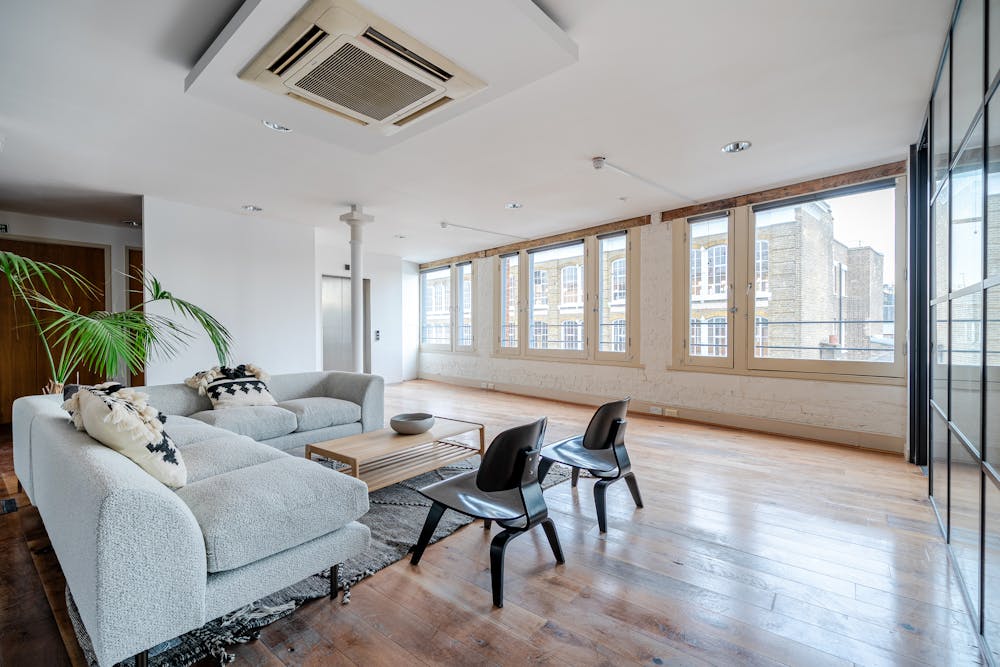 4th Floor, 135-139 Curtain Road - 1392990469429782c2b13.jpg