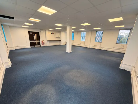 Suite F, Spa House, 69 Southend Road, Hockley, Office To Let - WhatsApp Image 2026-06-02 at 09.01.07 (1).jpeg