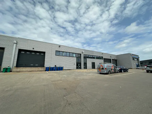 Unit 3 Wembley Trade Park, Wembley, Industrial To Let - 20260521_111326212_iOS.jpg