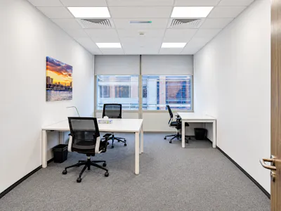 Regus (IWG), Serviced Offices, One Central, Dubai, Office To Let - image00002.png