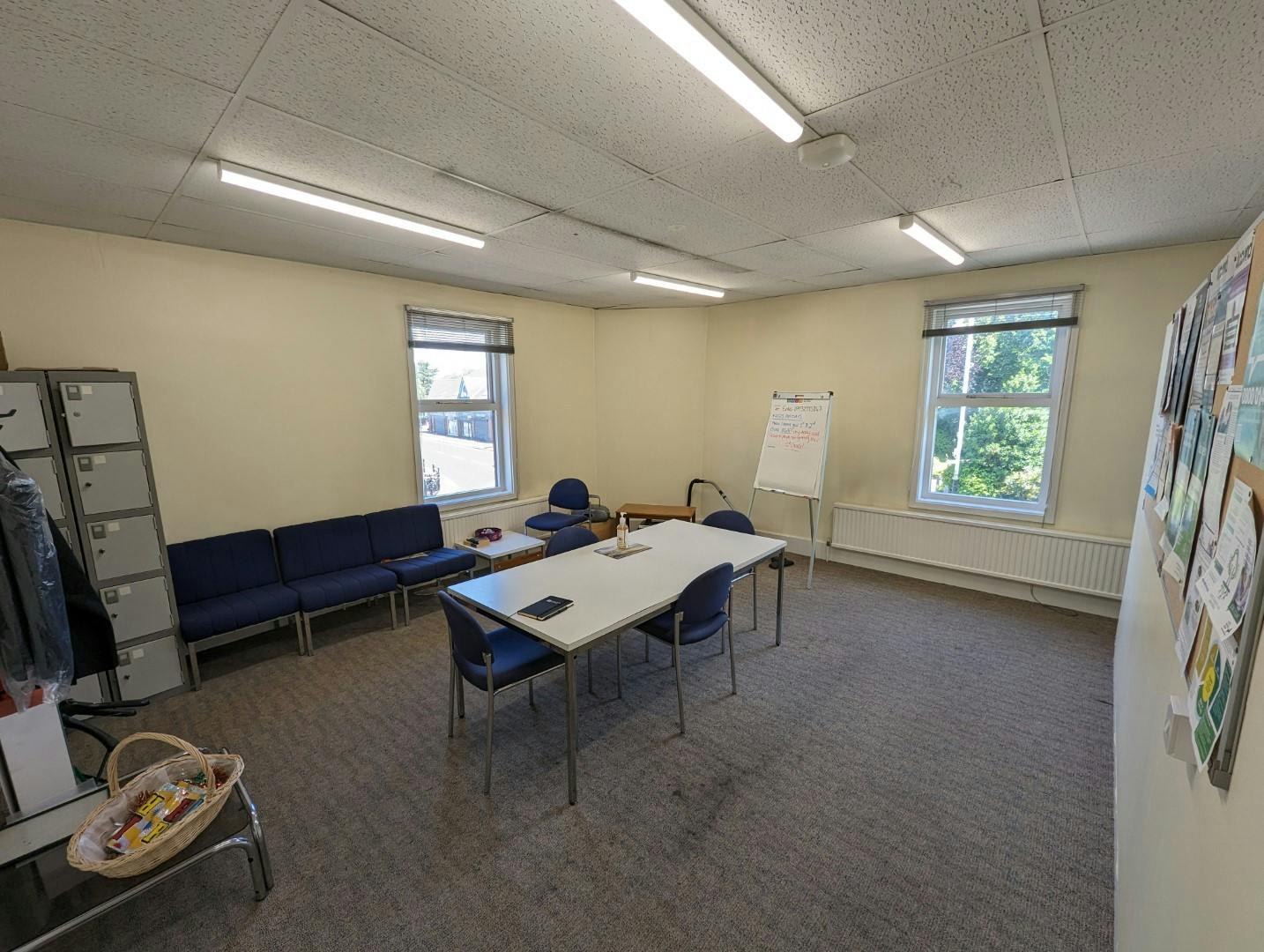 Retail/Shop in Liverpool - photo 3