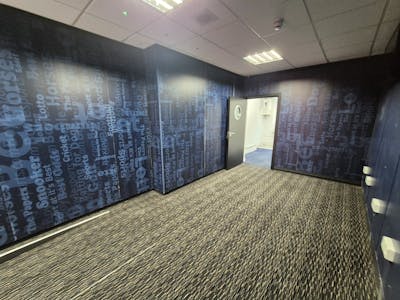 581-585 Wilbraham Road, Manchester, Retail To Let - 20251112_134403.jpg