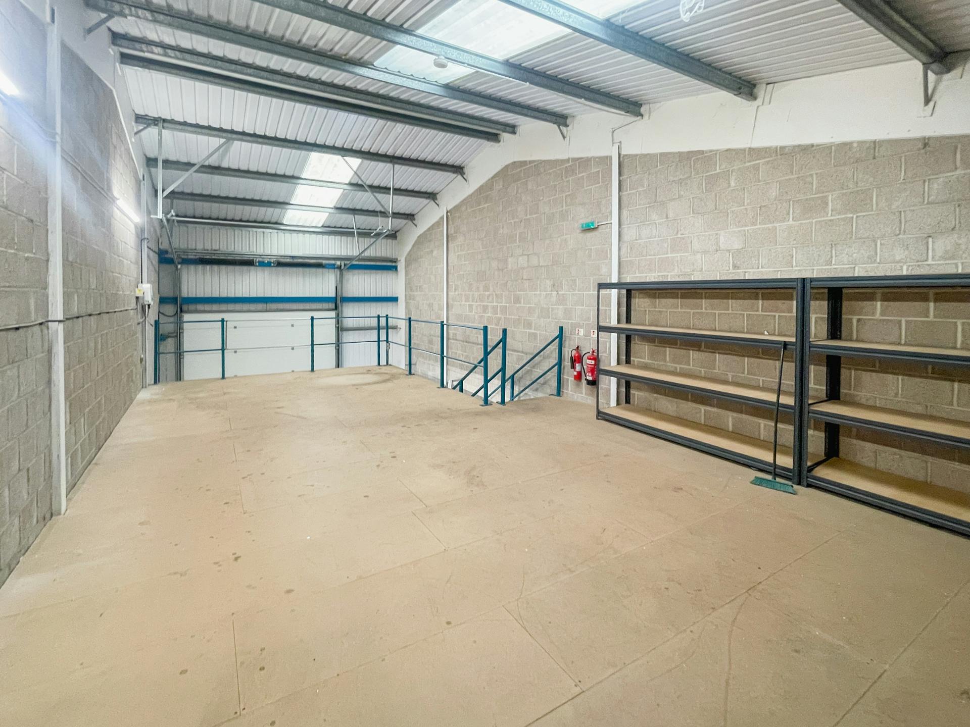 Industrial Unit in Lymington - photo 3
