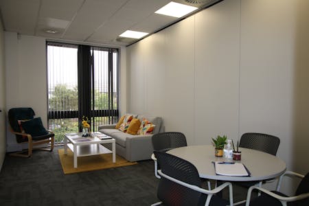 Unit 7 & 8 New Fields Business Park, Poole, Office To Let - IMG_3013.JPG