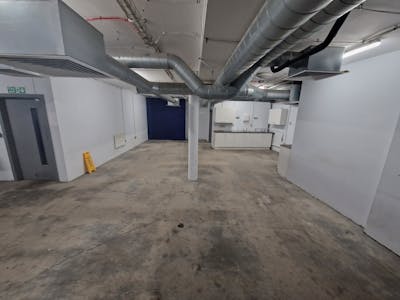 48 Princess Street, Manchester, Retail To Let - 20231018_122546.jpg