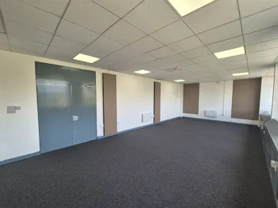 Europa Business Park, Cheadle, Industrial/Logistics / Office To Let - 20260619_125927.jpg
