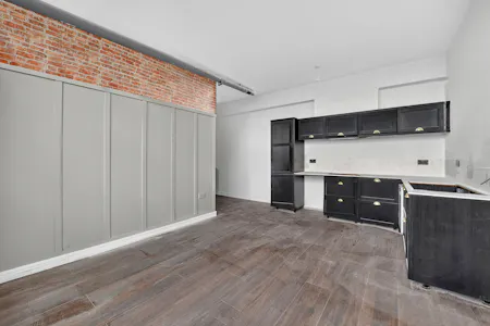 Millsborough House, Redditch, Industrial / Residential For Sale - kitchen2.jpg