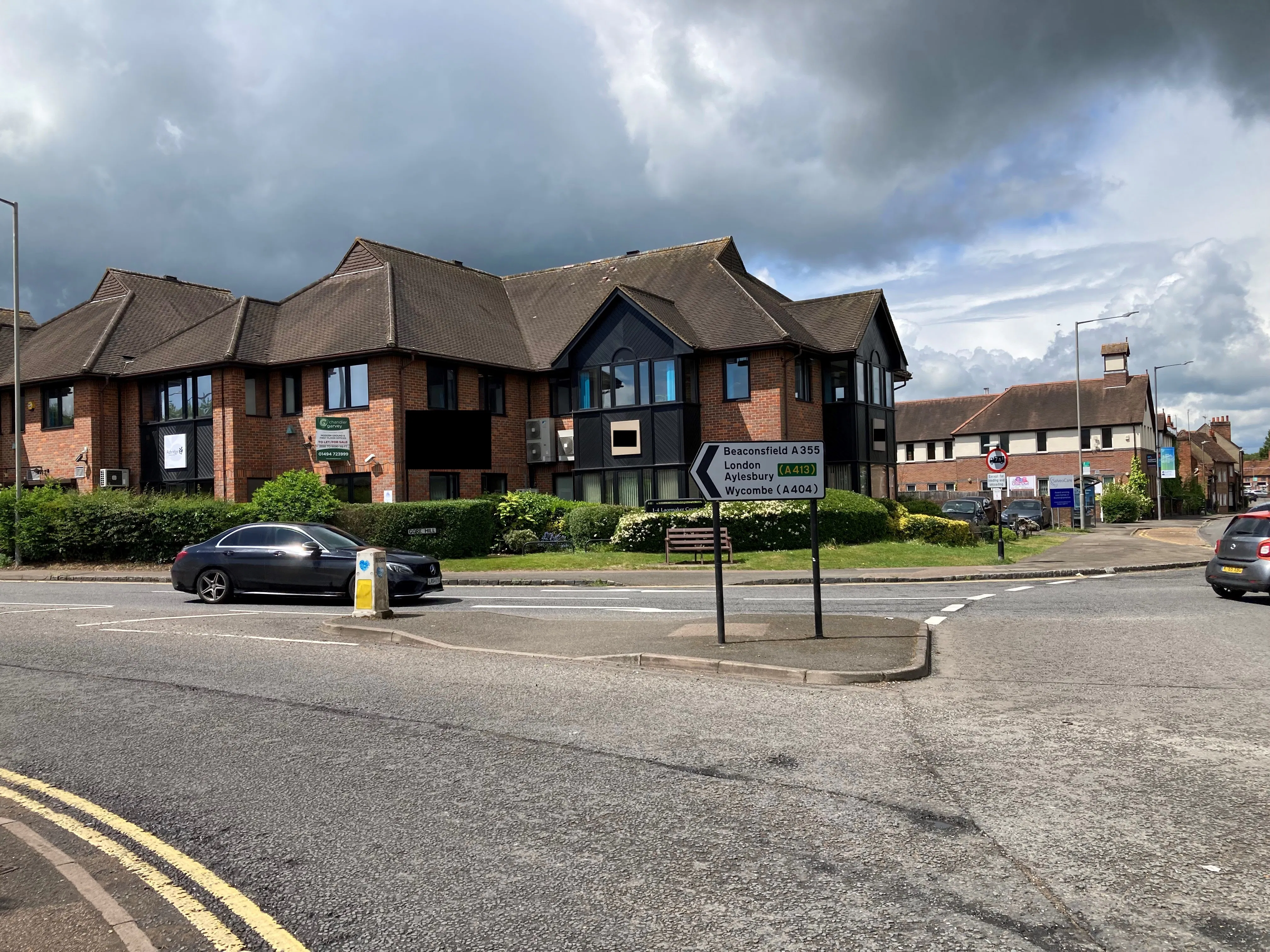 4 Lacemaker Court, London Road, Amersham, Investment For Sale - External 2 jk.jpg