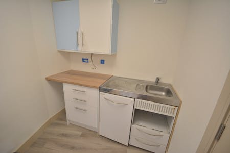 Phoenix Buildings, Manchester, Office To Let - Kitchen