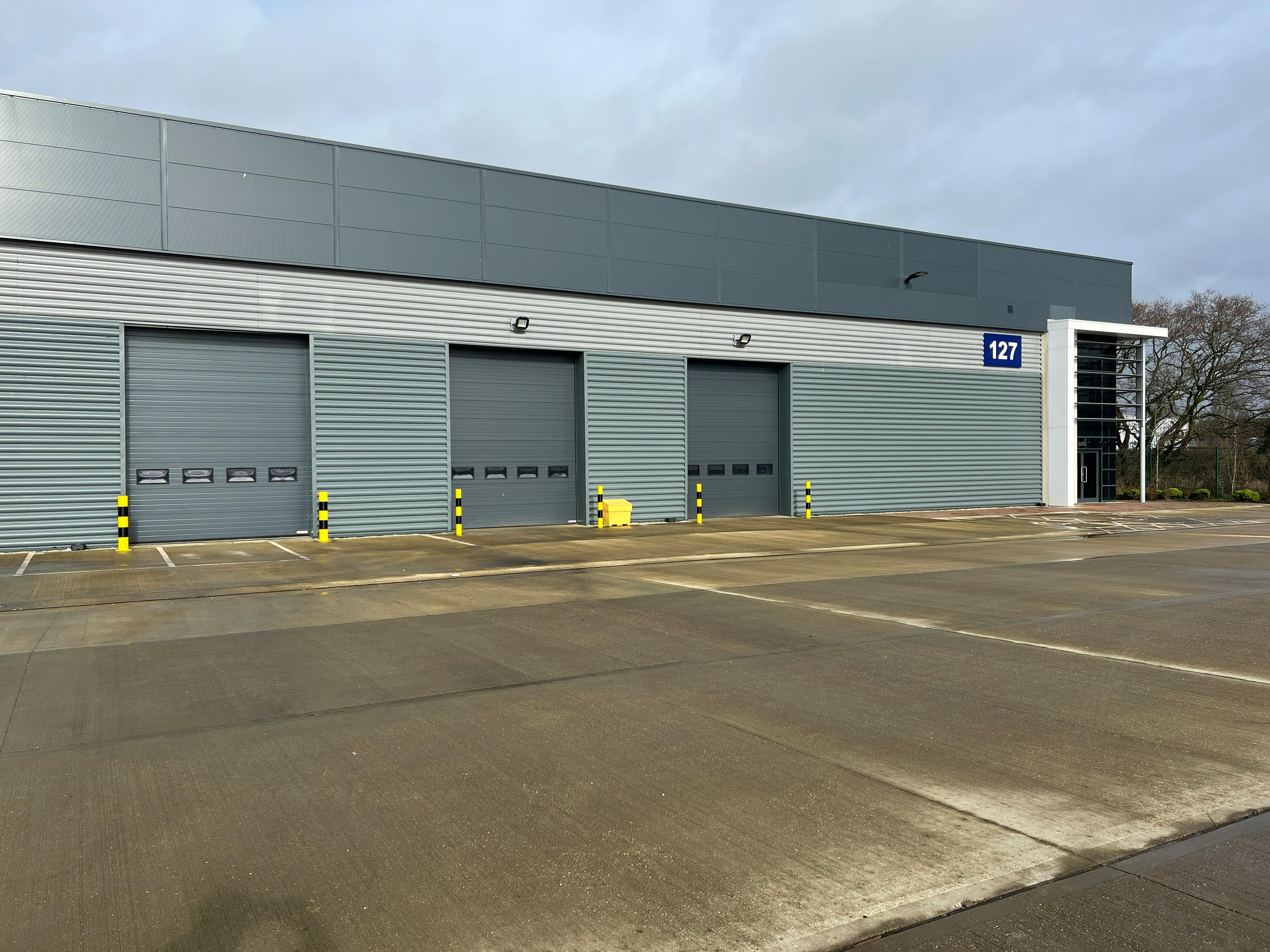 Industrial Unit in Waterlooville - photo 4