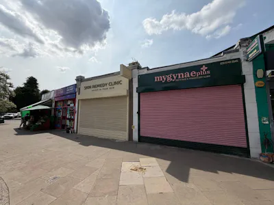St. Johns Parade, London, Retail For Sale - WhatsApp Image 2026-07-27 at 09.48.04 (2).jpeg