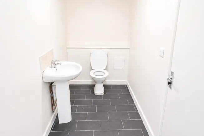 Unit 2, Harlow, Industrial To Let - 01_09_49 PM.jpg