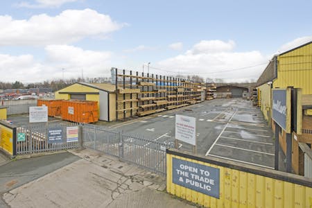 Pontefract Road, Leeds, Industrial To Let - IMG_5182.jpg