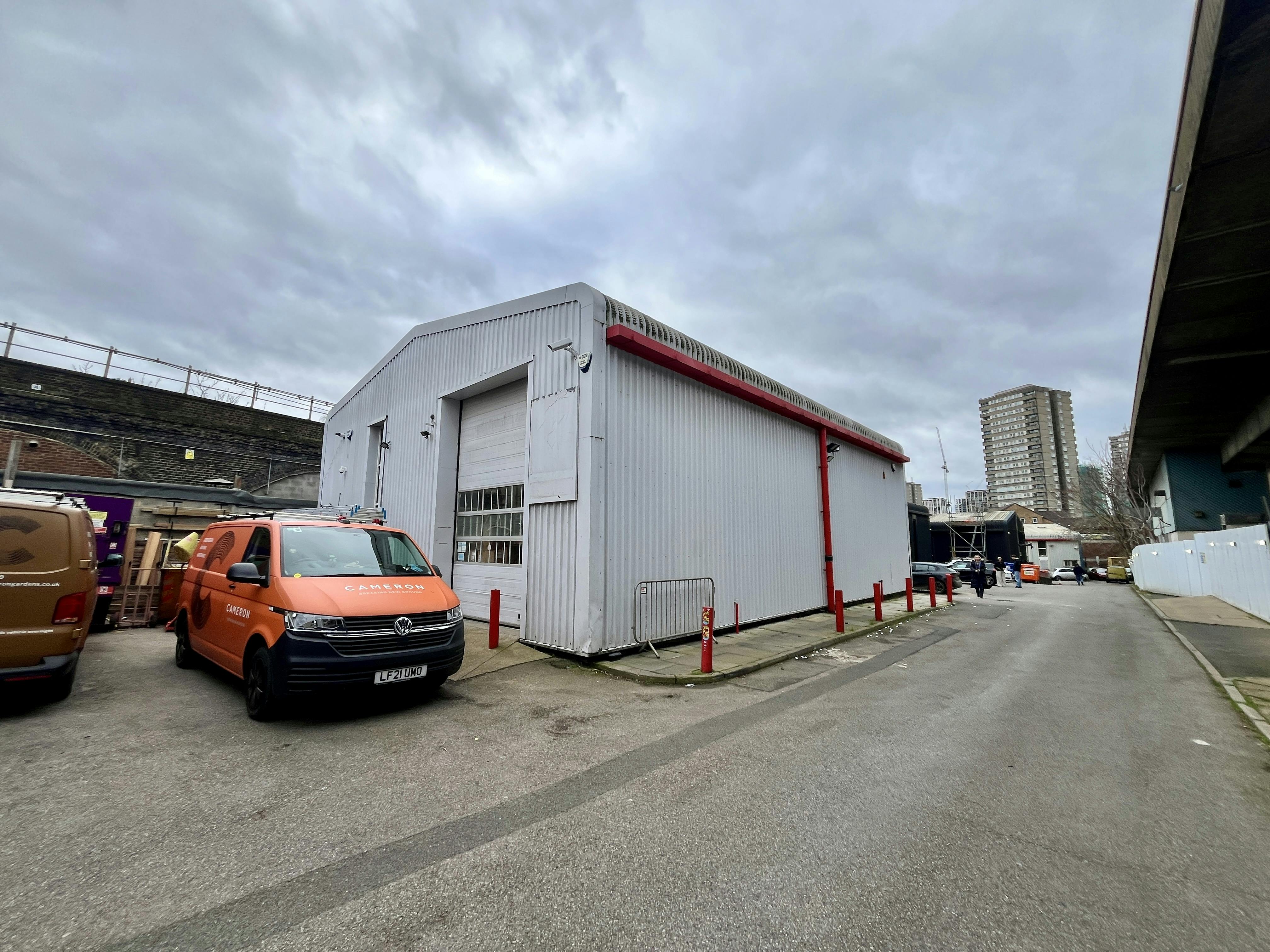 Unit 4, 69 St Marks Road, Notting Hill, Industrial / Office To Let - 20250204_133004556_iOS.jpg