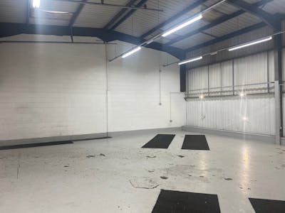 Unit 9, Cambrian Court, Swansea, Industrial To Let - Internal 2.jpg