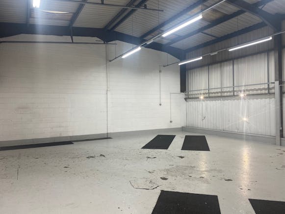 Unit 9, Cambrian Court, Swansea, Industrial To Let - Internal 2.jpg