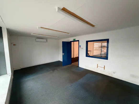 Unit 4E, Railway Court, Doncaster, Industrial/Logistics To Let - a68fa7fe-a395-451a-aec3-fbf18b150cbc.JPG