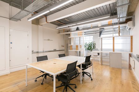 7 Bath Place / 314 Old Street, London, Office For Sale - 7-Bath-Place-EC2A-3DR-Shoreditch-Fitted-Office-Internal5-Dominion.London.jpg